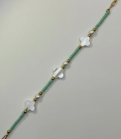 Collier Clover
